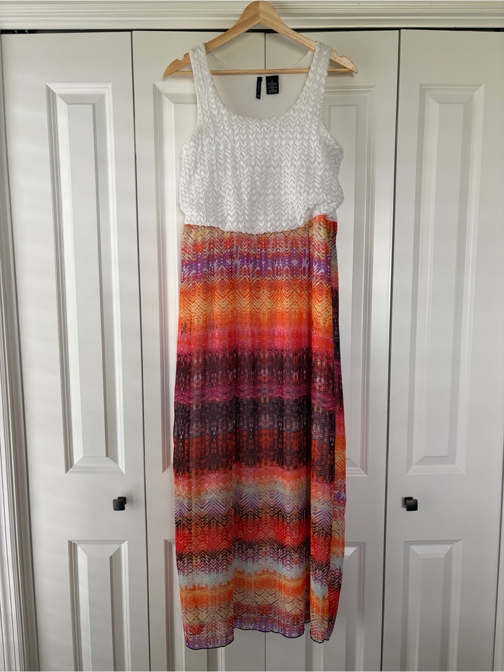 new directions White & Multicolor Sleeveless Maxi Dress